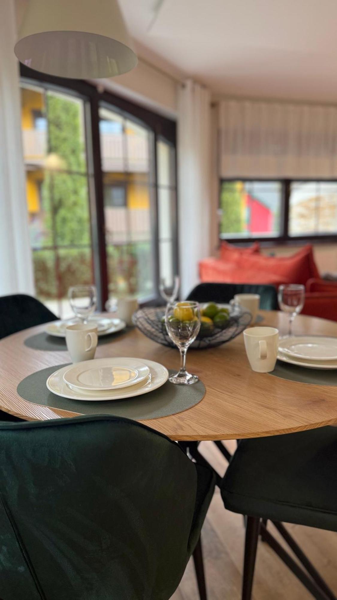 Dolina Wikingow-Apartament Suite Z Tarasem W Ogrodzie, Miejscem W Garazu I Dostepem Do Strefy Wellness شكلارسكا بوريبا المظهر الخارجي الصورة